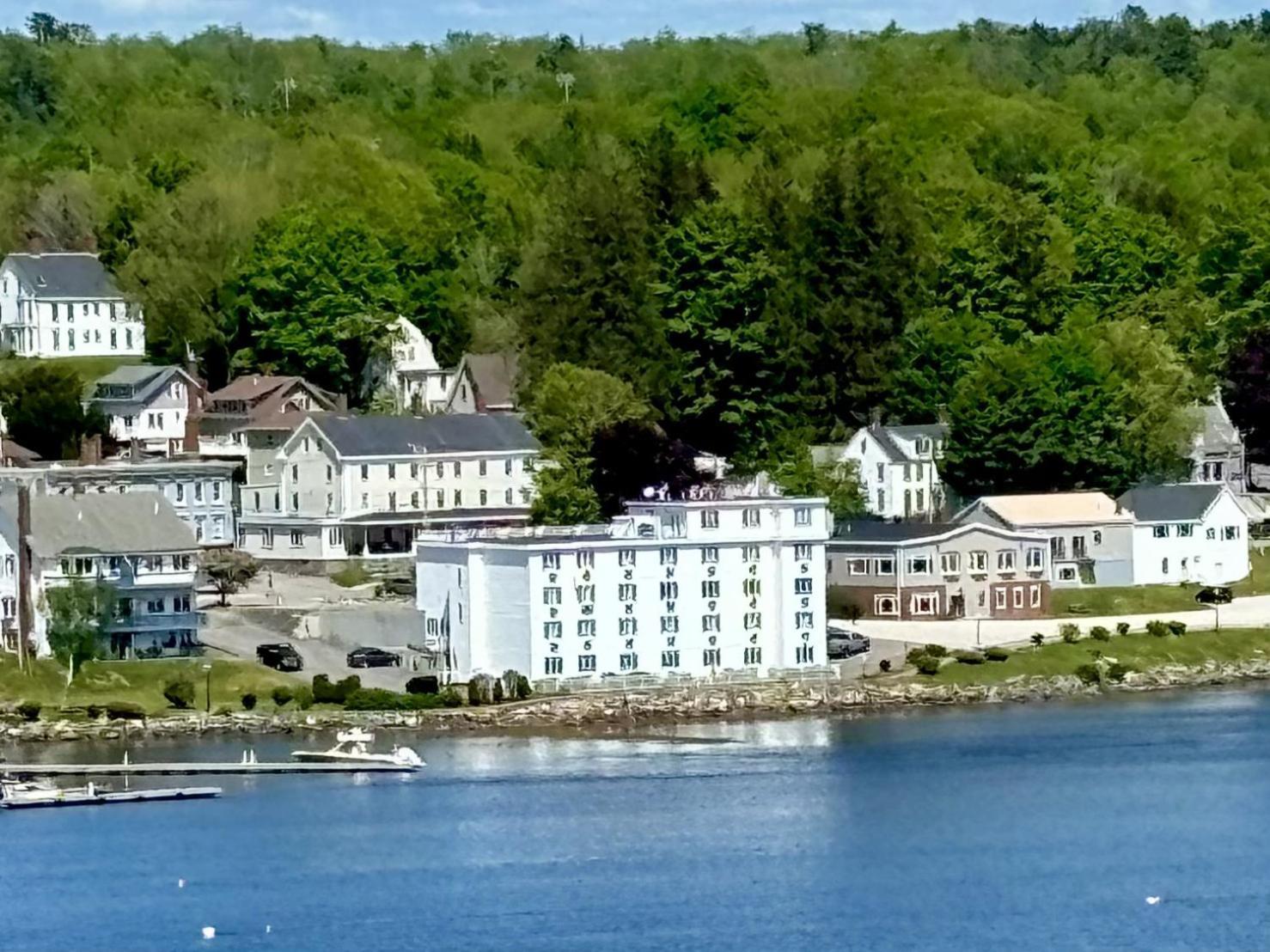 Fort Knox Inn Bucksport Exterior foto